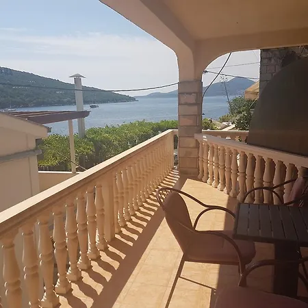 Apartments Grispolis Tivat Exterior photo