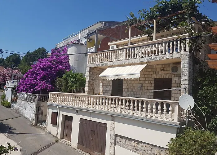 Apartments Grispolis